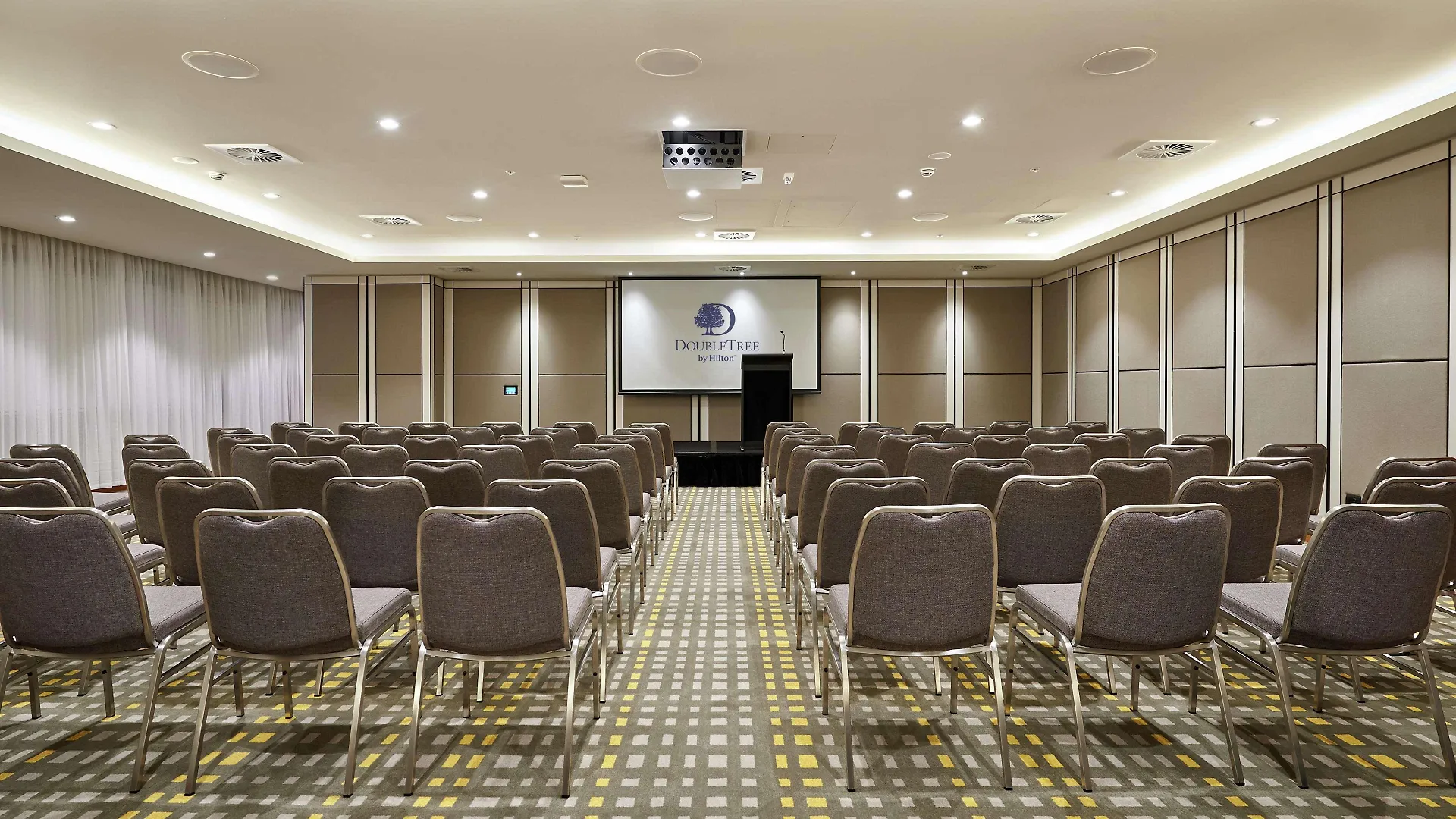 Hotel Doubletree By Hilton Perth Northbridge 4*,  Australie